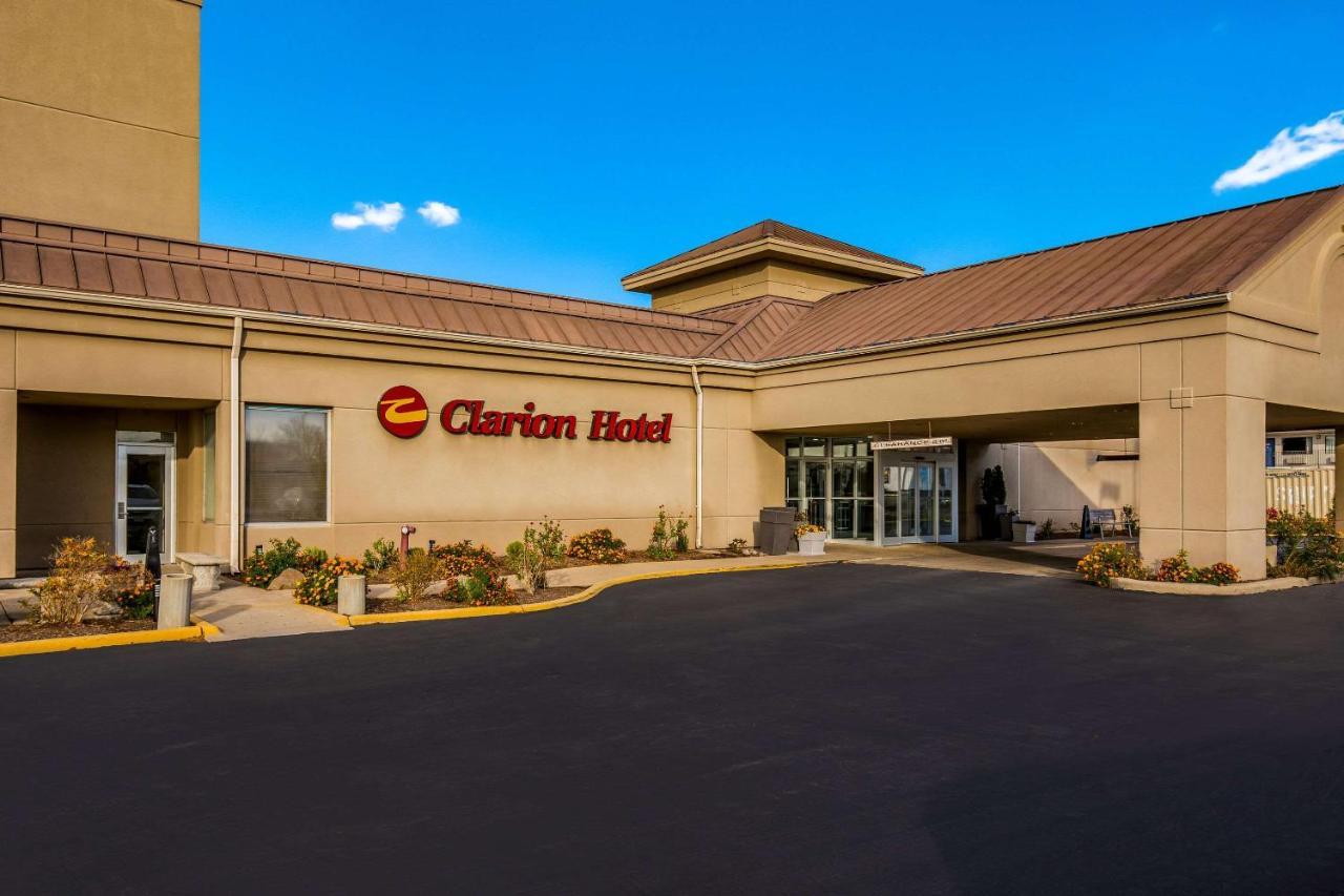 Clarion Hotel & Convention Center Joliet Exterior foto